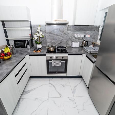 Sea Breeze, Spacious 2-Bedroom Lux Seaside Apartments St. Paul's Bay Exterior foto
