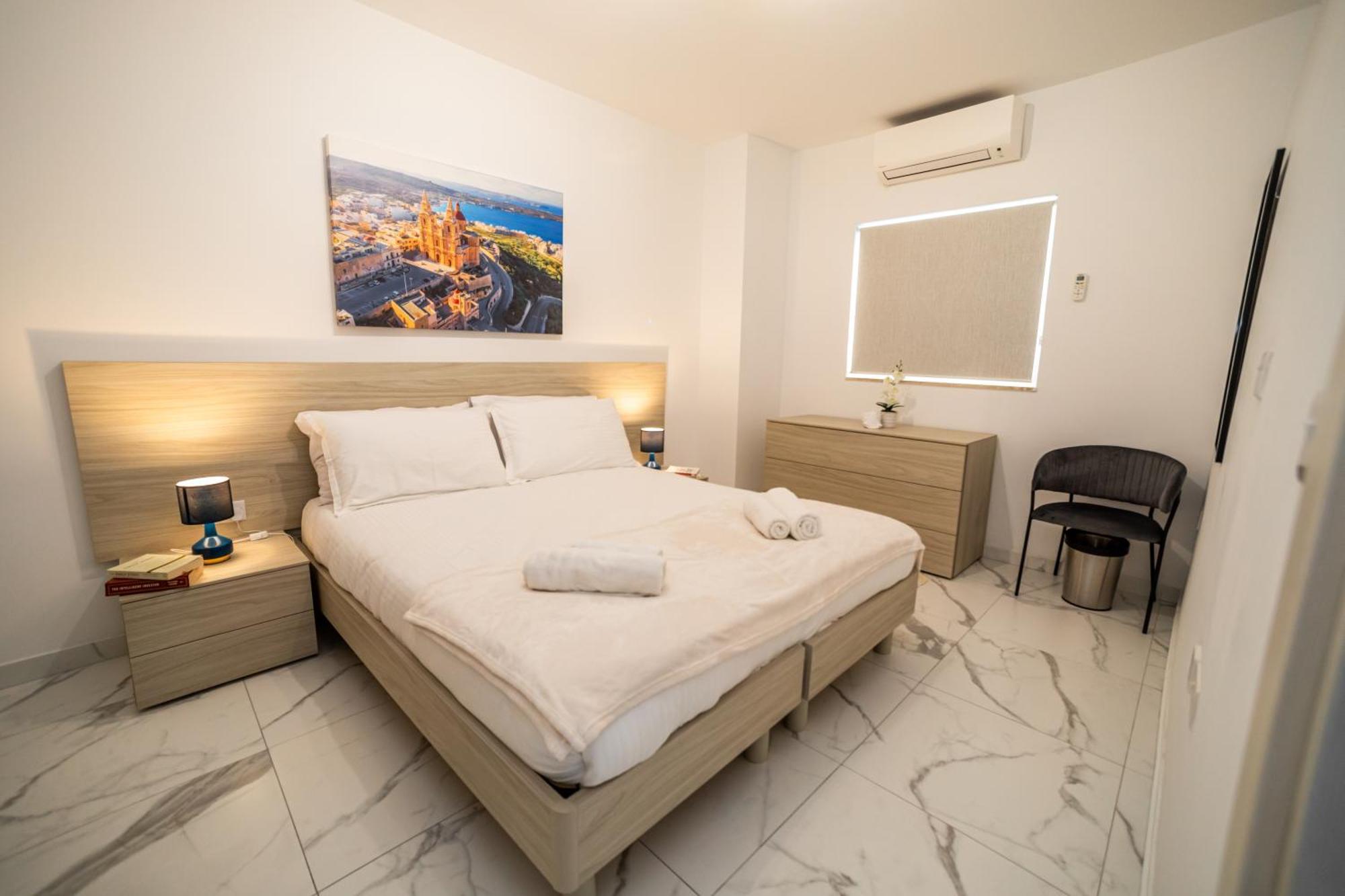 Sea Breeze, Spacious 2-Bedroom Lux Seaside Apartments St. Paul's Bay Exterior foto